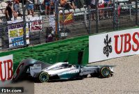 Hamilton’s Brake Woes Propel Rosberg to Pole