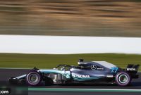 Wolff: Mercedes reliability concerns persist