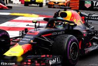 Ricciardos Brakes Almost Ignited From MGU-K Issue Horner Reveals