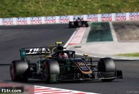 Haas to field old-new spec car