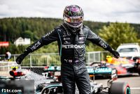 Hamilton smashes Spa track record for dominant pole