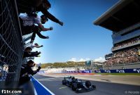 Mercedes Surpasses Ferrari for F1 Constructors’ Streak
