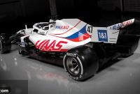 Haas’s F1 Car with Russian Colors Sidesteps Flag Ban