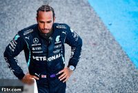 Hamilton pushes to finalize Mercedes deal within 90 days