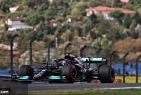 Hamilton Blasts Istanbul Record in Turkish GP Practice Opener
