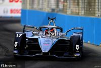 De Vries Takes Diriyah Pole by Five Milliseconds in Thrilling Finish