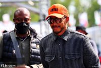 Hamilton Blasts Nonsense Talk of Leaving Mercedes