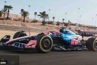 Alpine A525 Breaks Cover on Bahrain Circuit