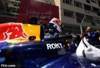 Verstappen Retires on Lap 1 After Engine Failure Wrecks His Start